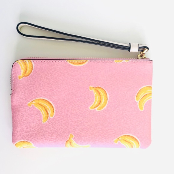 NEW Coach Corner Zip Wristlet Purse Banana 🍌Print - Picture 3 of 6